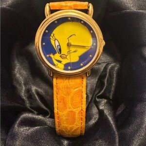 Vintage Tweety Bird Watch with Brown Strap